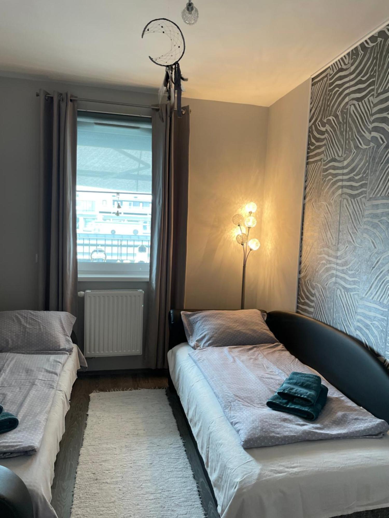 Silver Gray Appartment بالاتوليلّي المظهر الخارجي الصورة